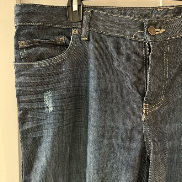 Calvin Klein Boyfriend Jeans Size 16 - 33” inseam - Picture 6 of 6